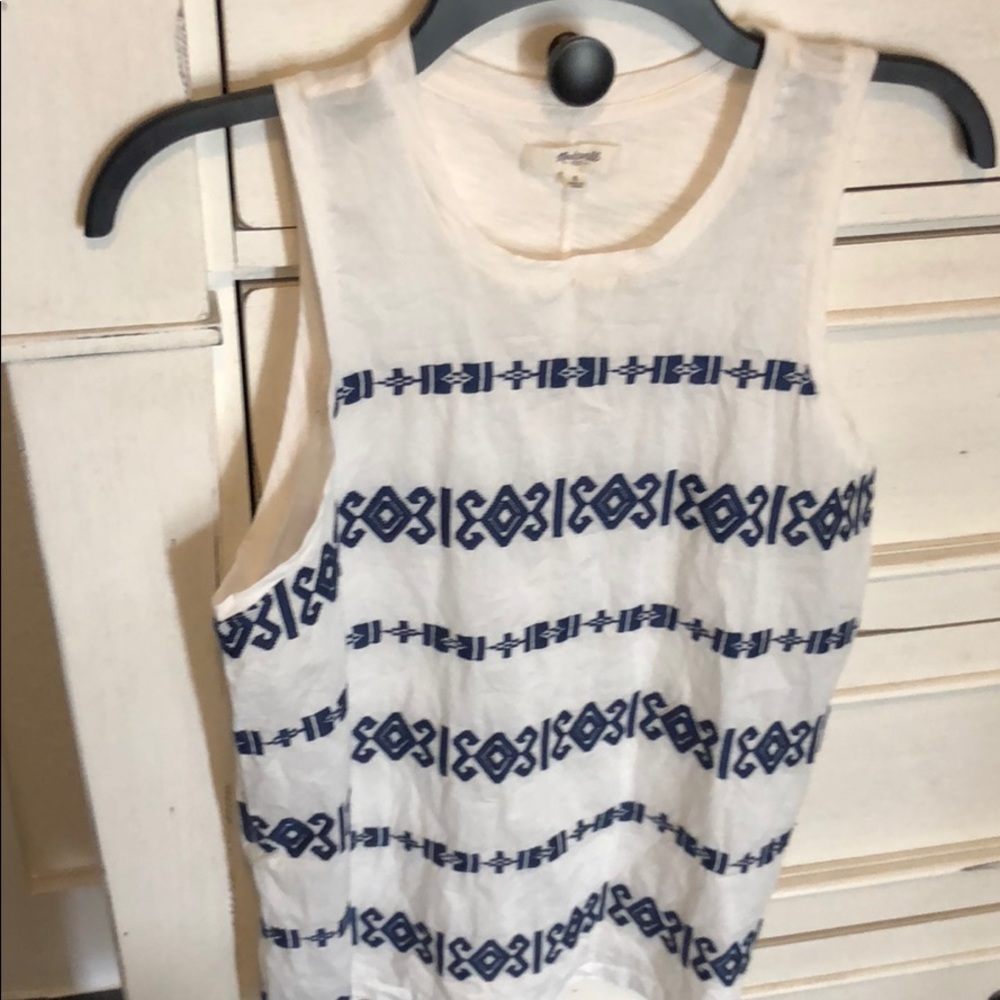 Madewell sleeveless cream and navy shirt
